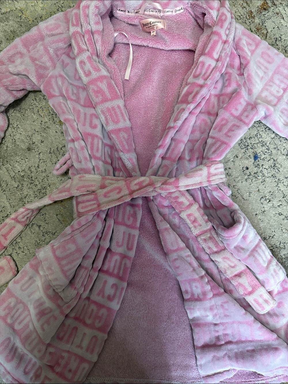 Juicy Couture Pink Plush Hooded Logo Robe for Kids - Picture 1 of 6